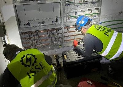 Preparar tu vivienda para el futuro: actualización eléctrica necesaria para coches eléctricos y paneles solares